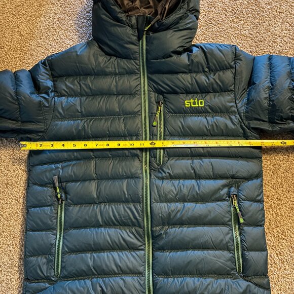 Stio Men Hometown Down Hooded Jacket
Like New! Worn once. - Picture 13 of 14